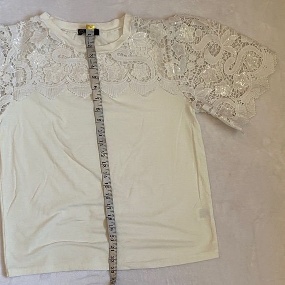 ON 12th Chic White Lace Women's Blouse - Picture 6 of 9